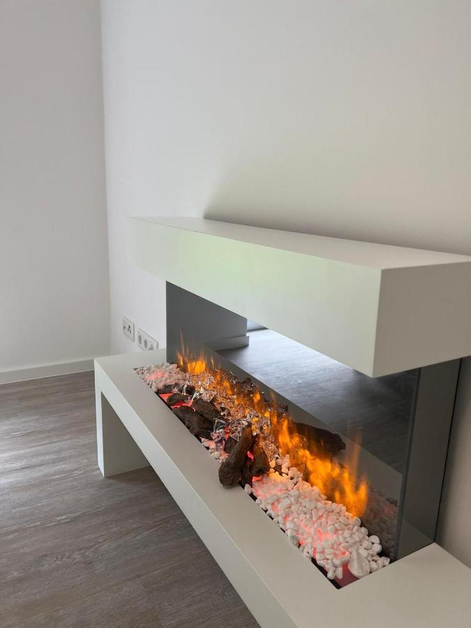 Luxurioeses Apartment Fuer 4 Personen, Neubau, Parkplatz Free Bochum Esterno foto