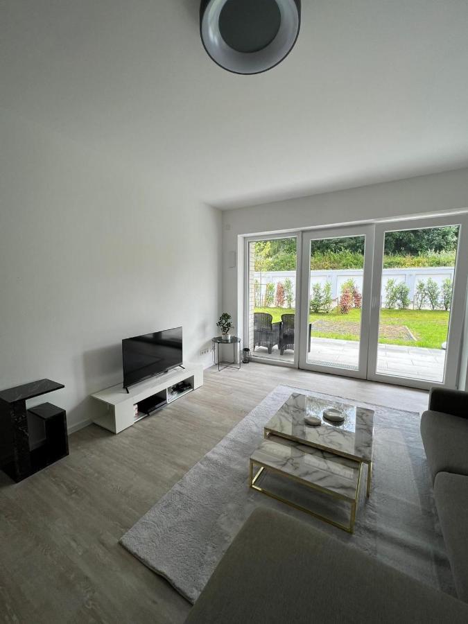 Luxurioeses Apartment Fuer 4 Personen, Neubau, Parkplatz Free Bochum Esterno foto