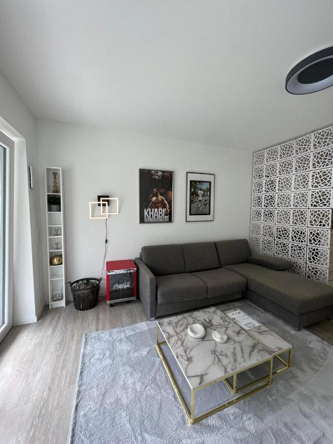 Luxurioeses Apartment Fuer 4 Personen, Neubau, Parkplatz Free Bochum Esterno foto